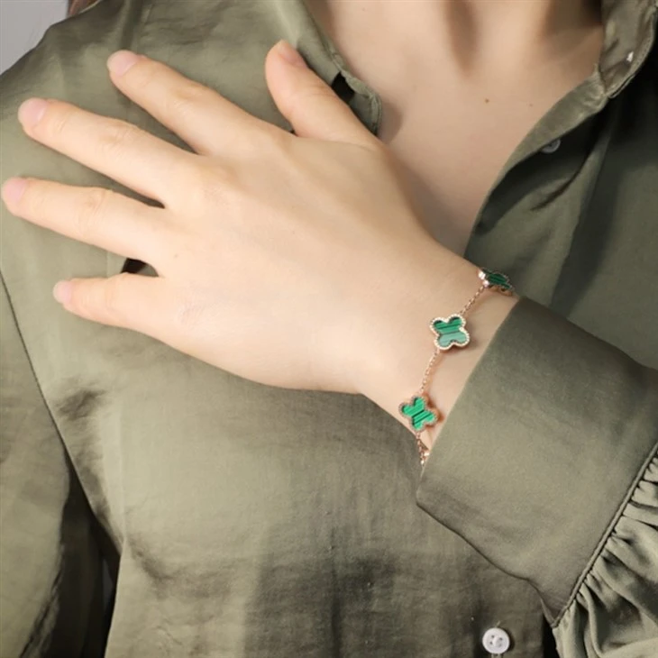 Green Clover Enamel Link Chain Bracelet price Green Clover Enamel Link Chain Bracelet price
